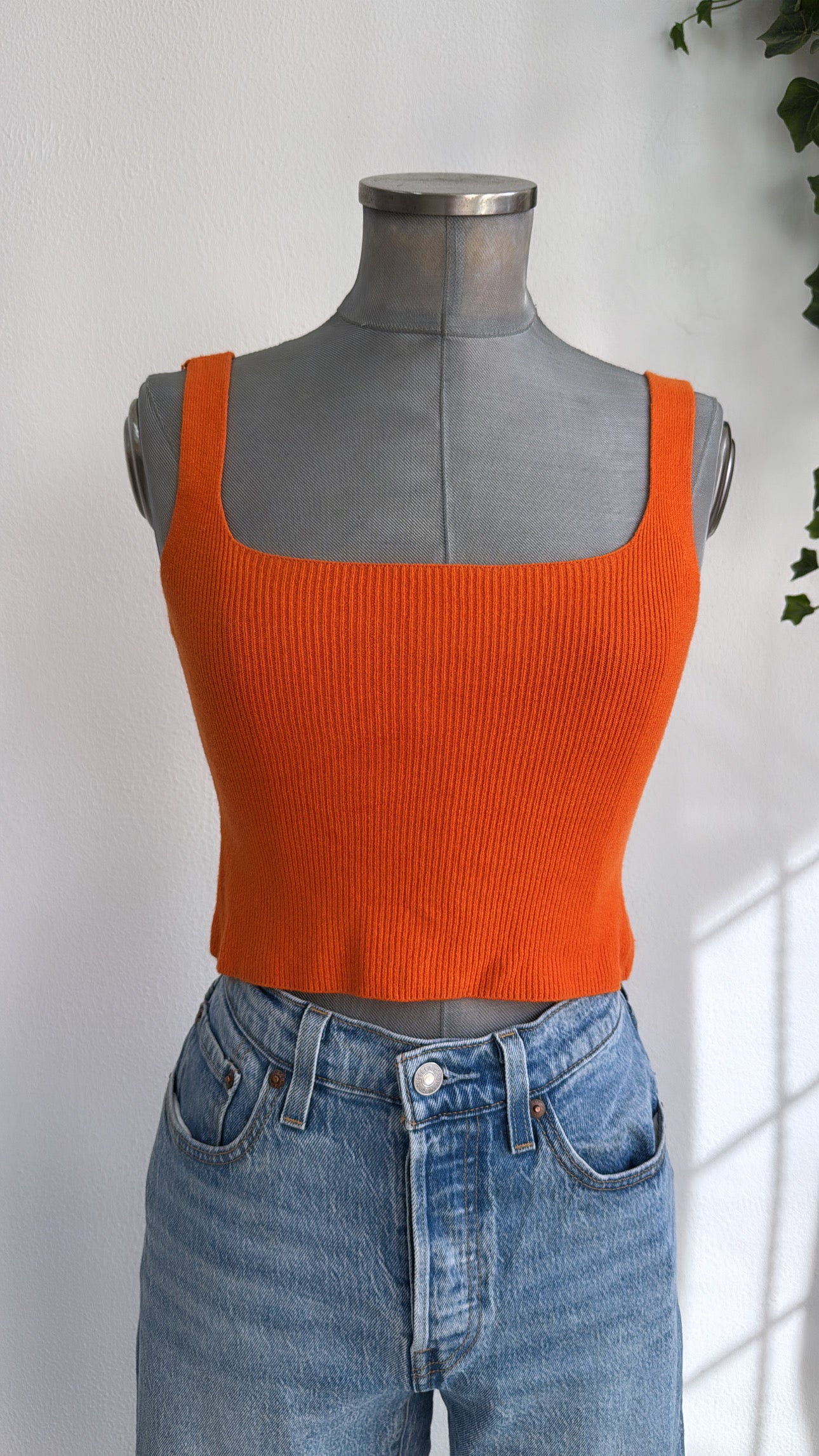 Top arancione